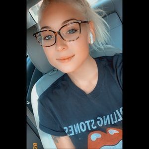 Meet your Posher, Kayli